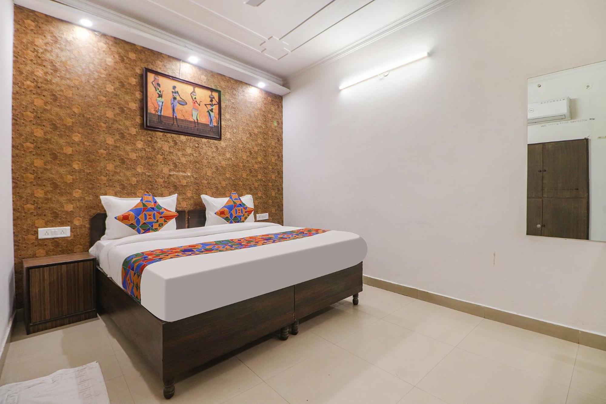 Fabhotel Rainbow Villa Near Igi Airport Nueva Delhi Exterior foto