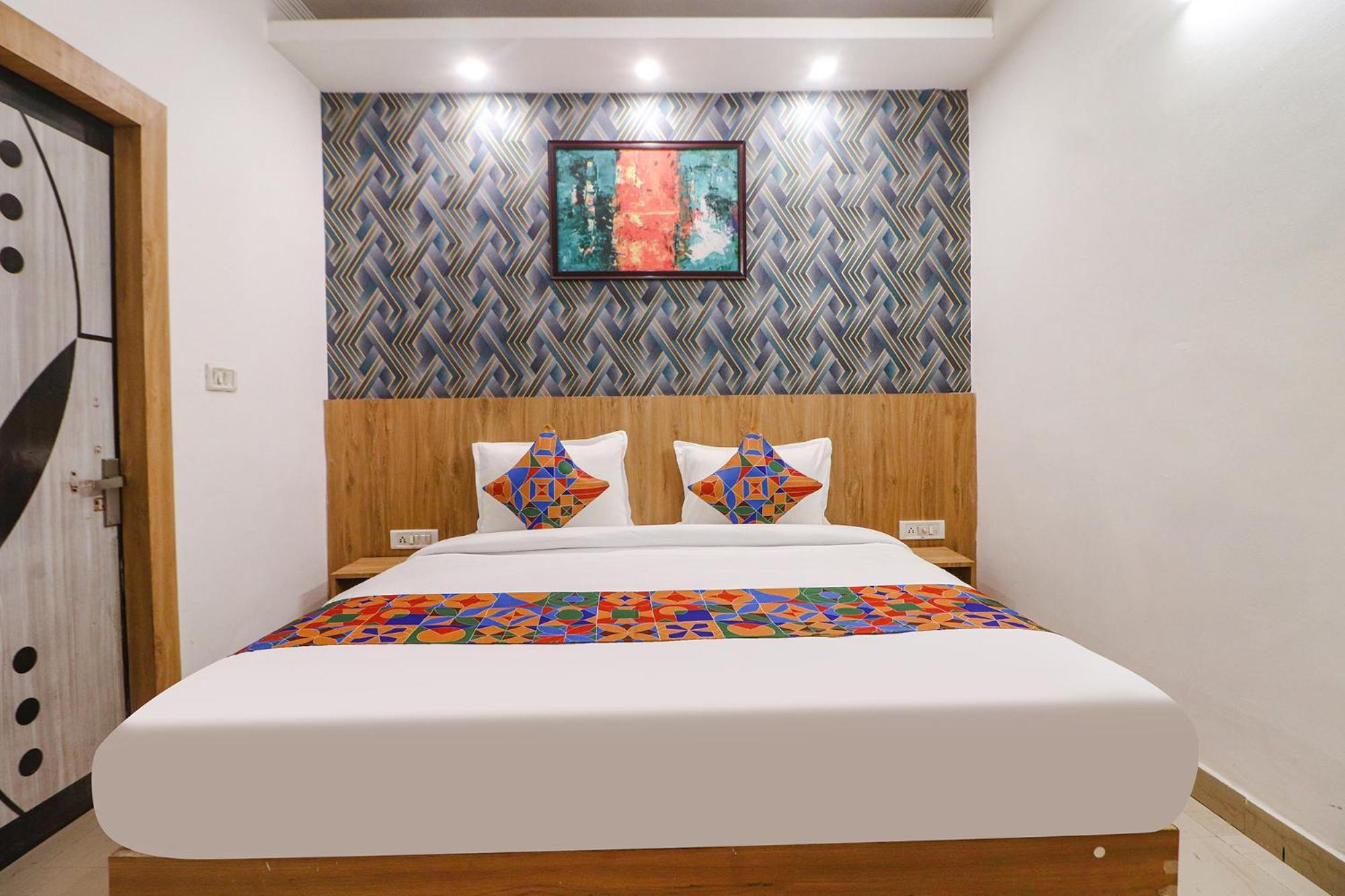 Fabhotel Rainbow Villa Near Igi Airport Nueva Delhi Exterior foto
