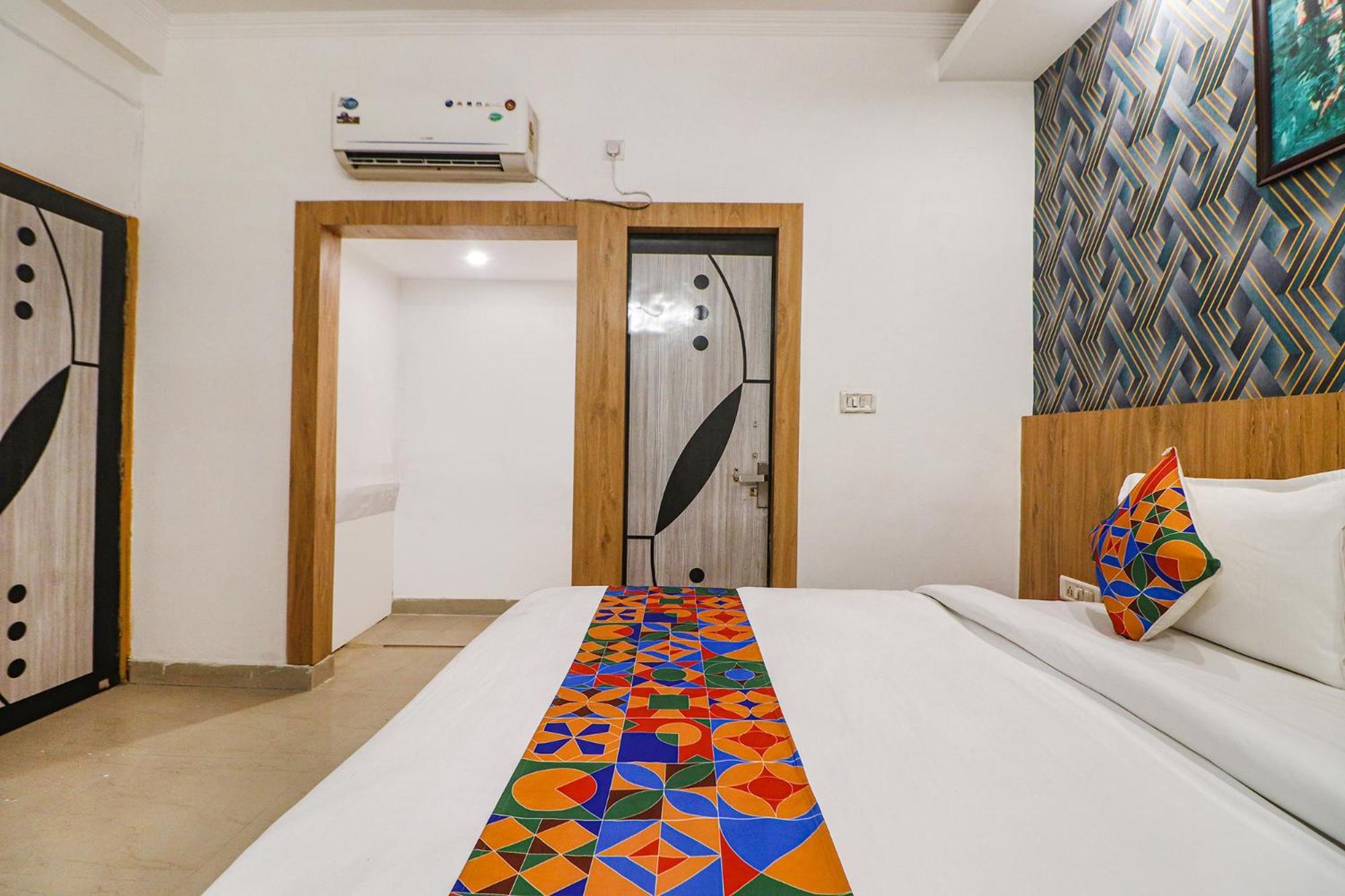 Fabhotel Rainbow Villa Near Igi Airport Nueva Delhi Exterior foto