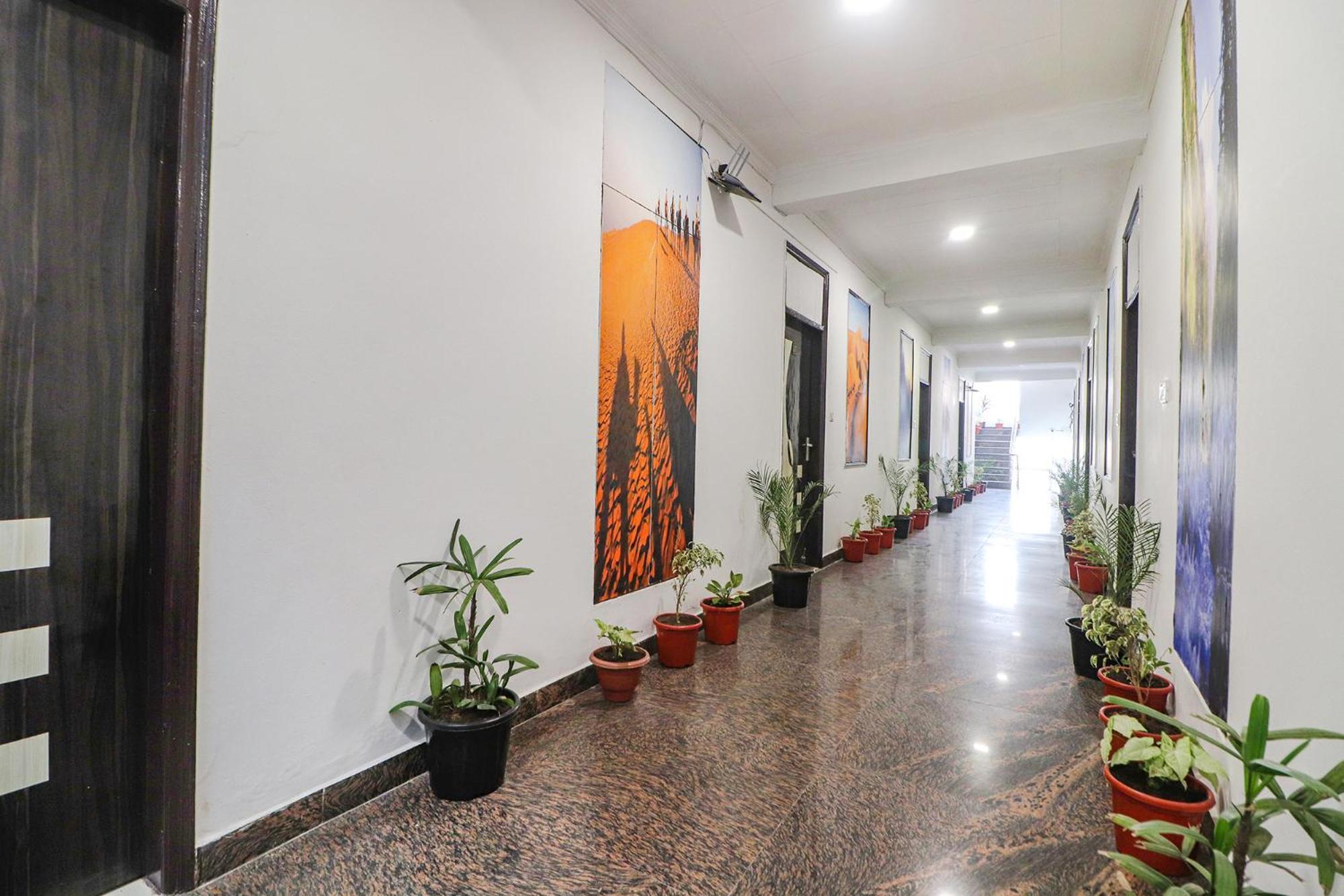 Fabhotel Rainbow Villa Near Igi Airport Nueva Delhi Exterior foto